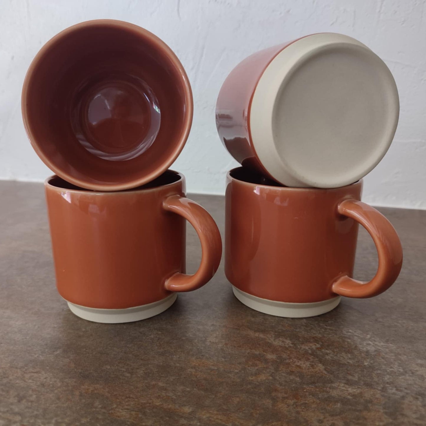 Mug en grès terracotta