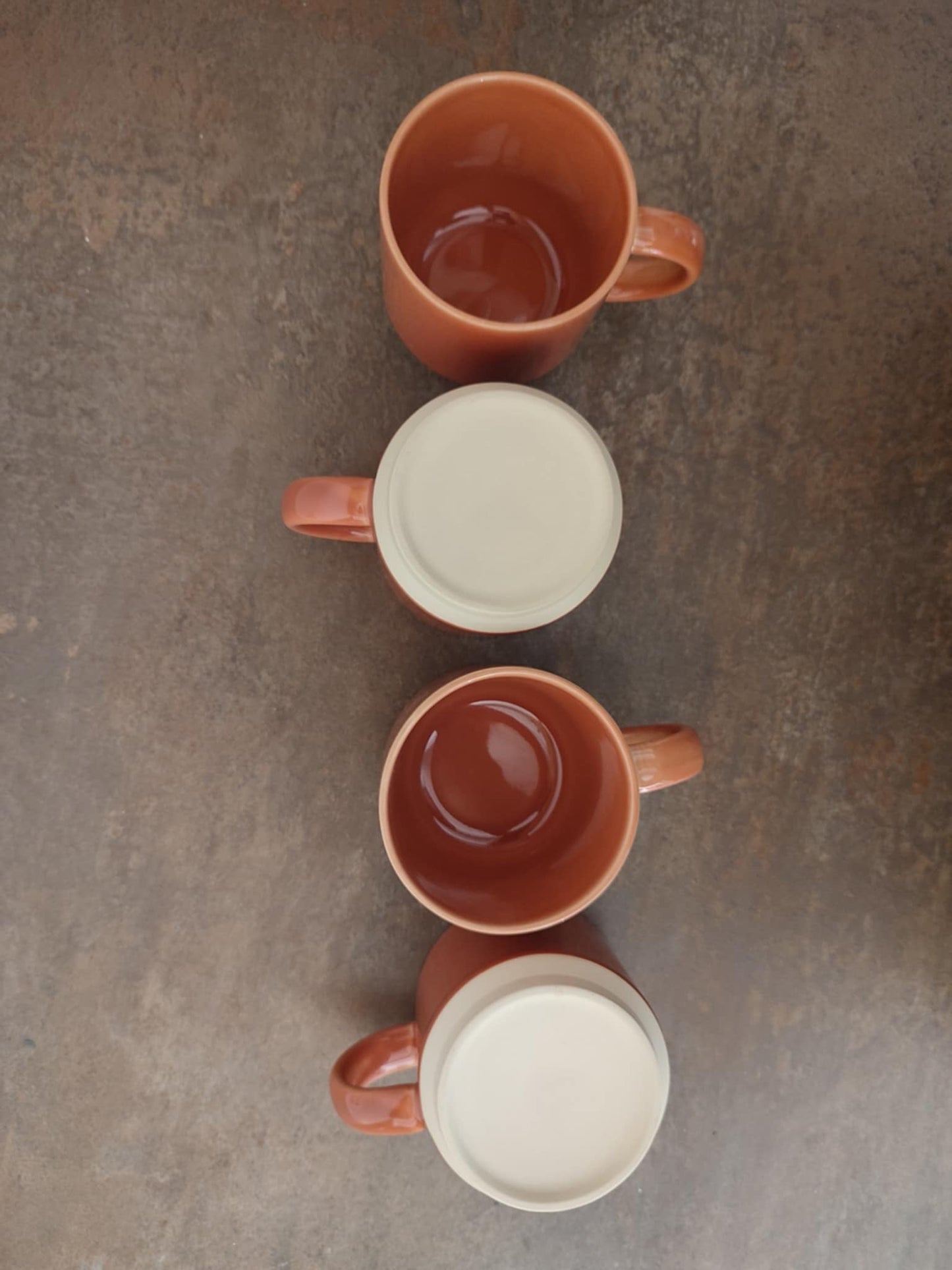 Mug en grès terracotta