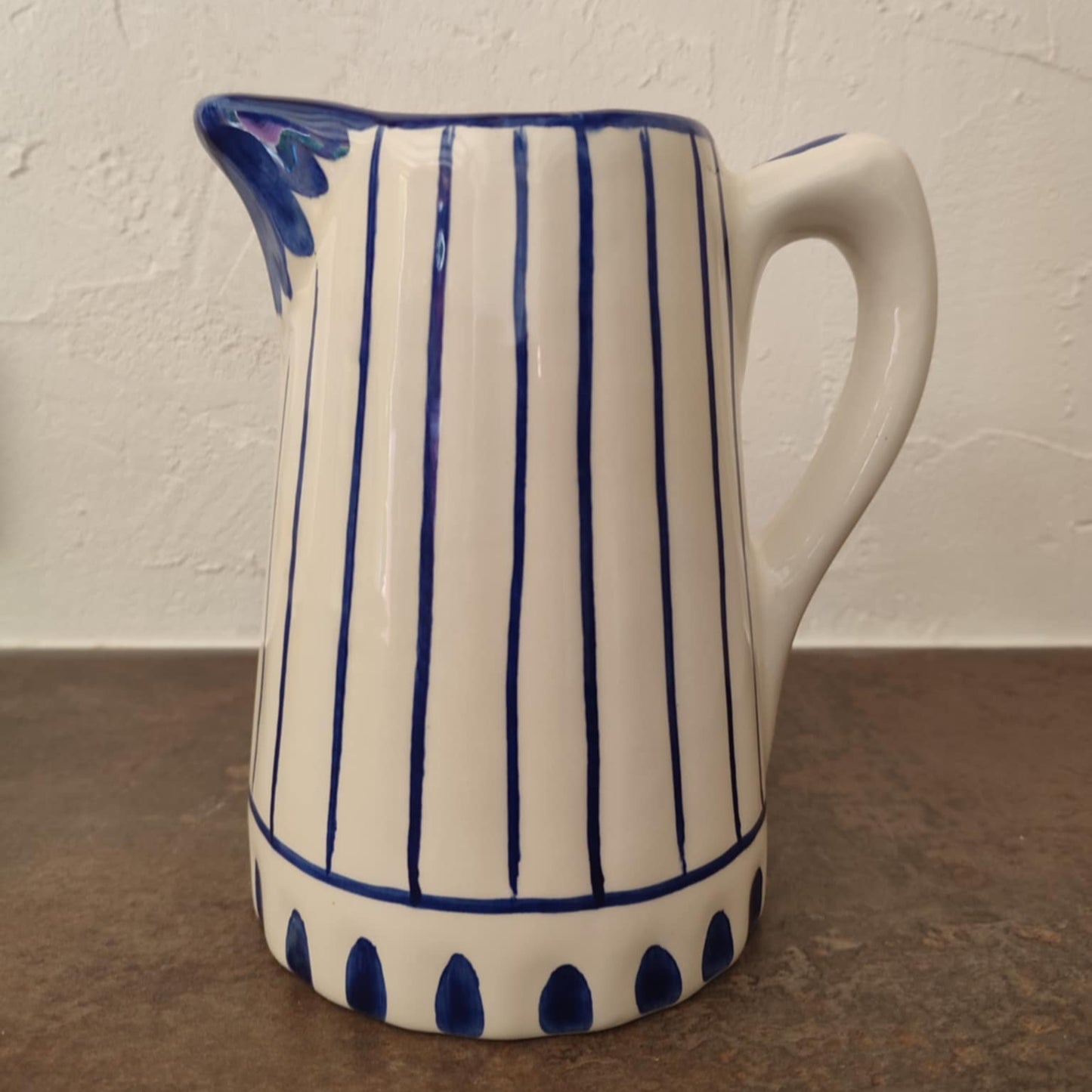 Pichet traditionnel à rayures bleues (1.250 L)