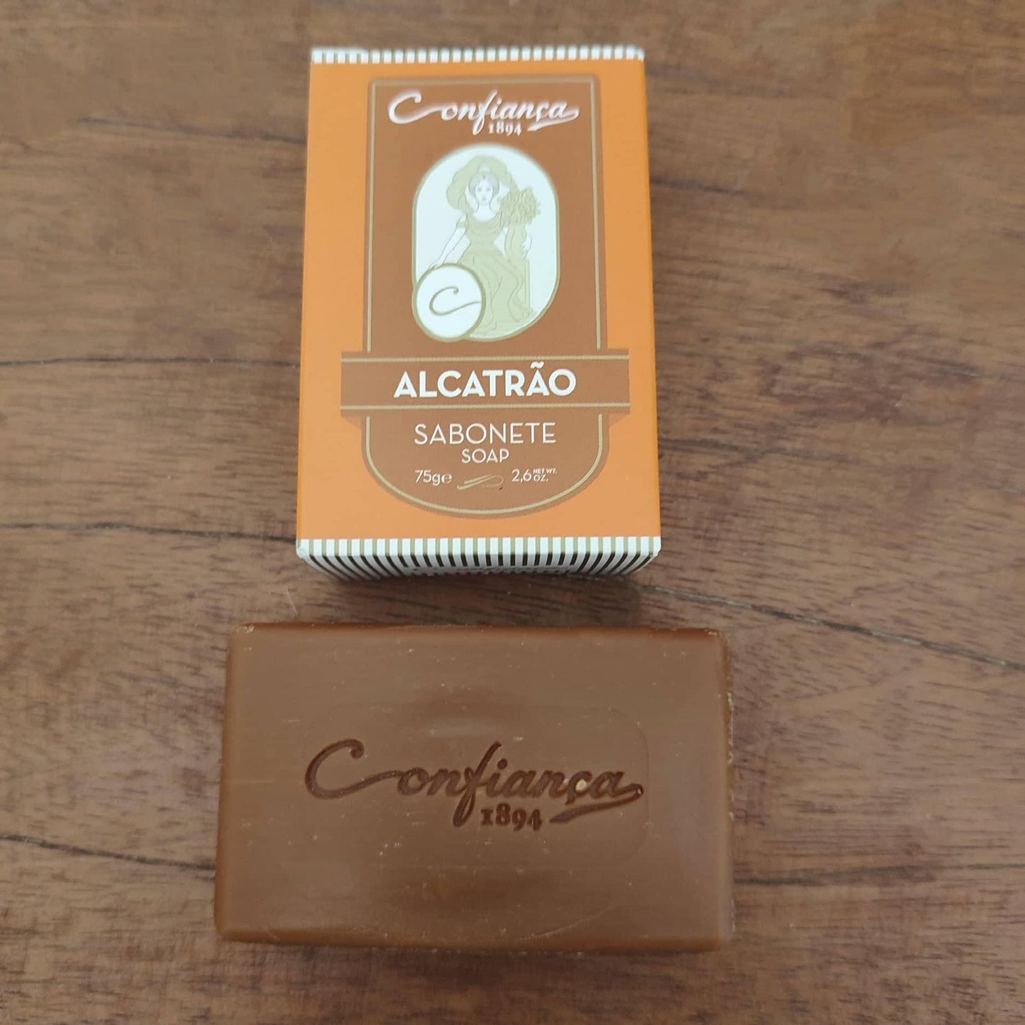 Savon au goudron végétal de pin "Alcatrão"