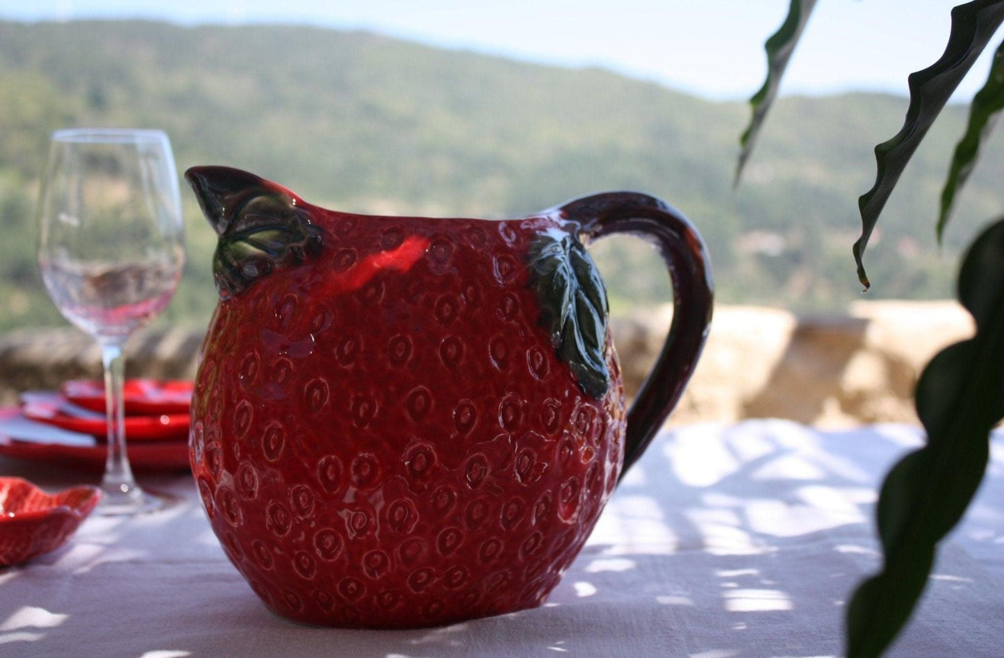 Pichet en forme de FRAISE