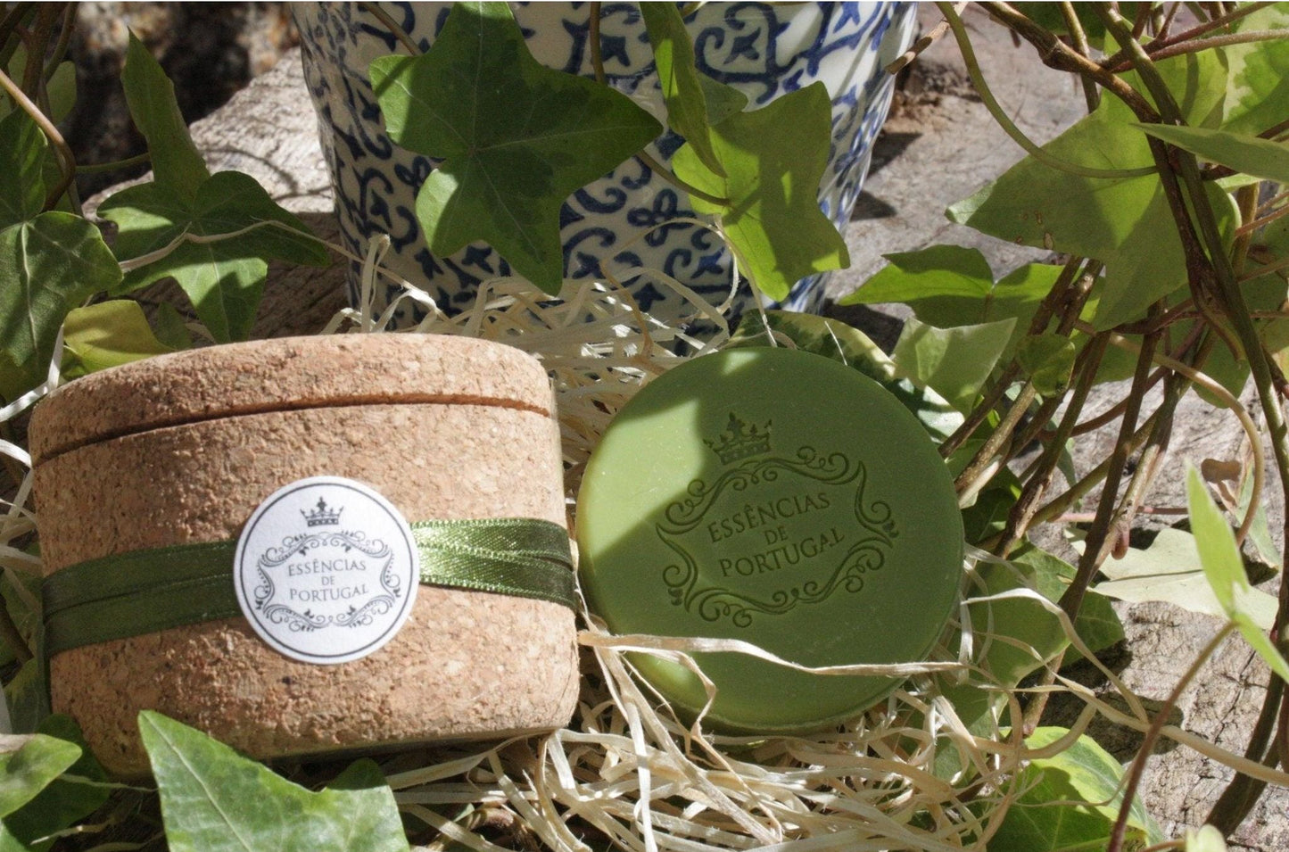 Savon EUCALYPTUS avec son coffret en liège