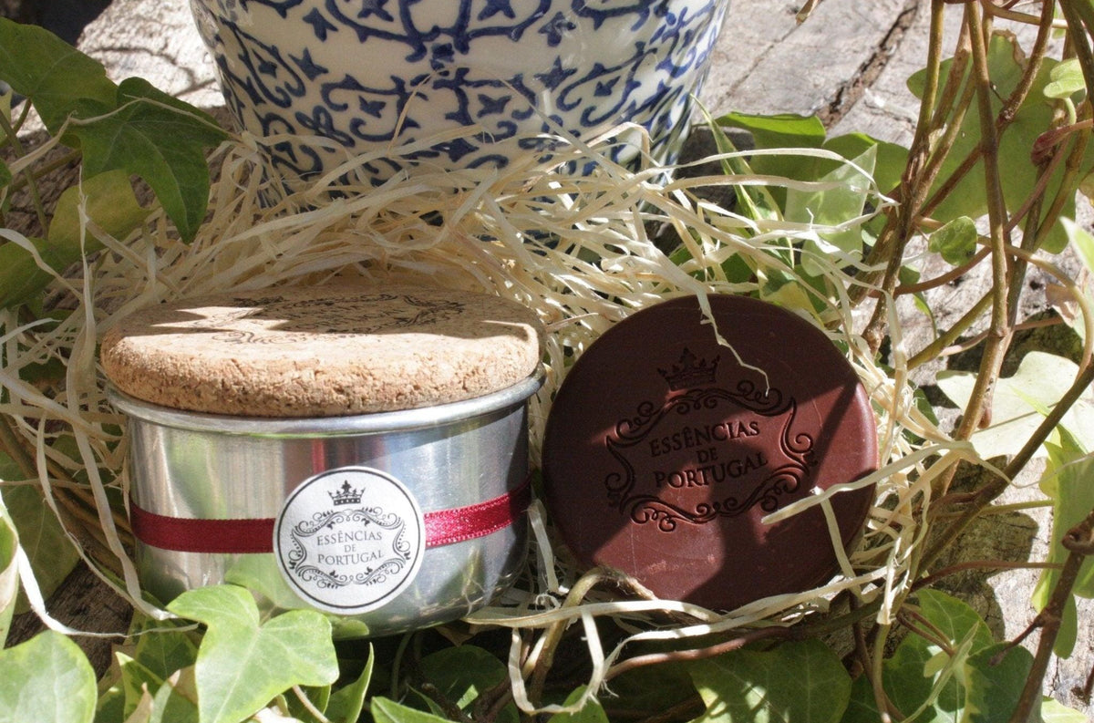 Savon GINJA cerise sauvage avec son coffret en aluminium & couvercle en liège