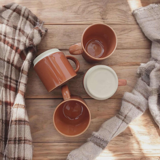 Mug en grès terracotta