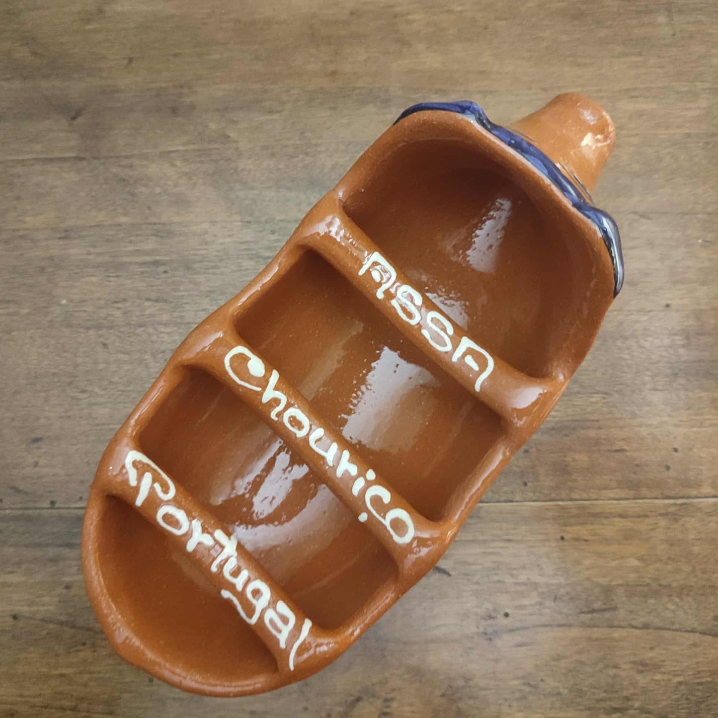 Grille pour chouriço grillé en forme de cochon, en terre cuite rouge "assador de chouriço"