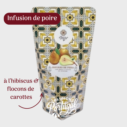 Infusion de poire à l'hibiscus et flocons de carottes