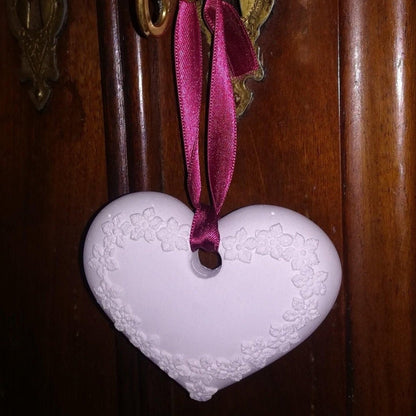Plâtre parfumé CŒUR fleur ciselée, fait main ,